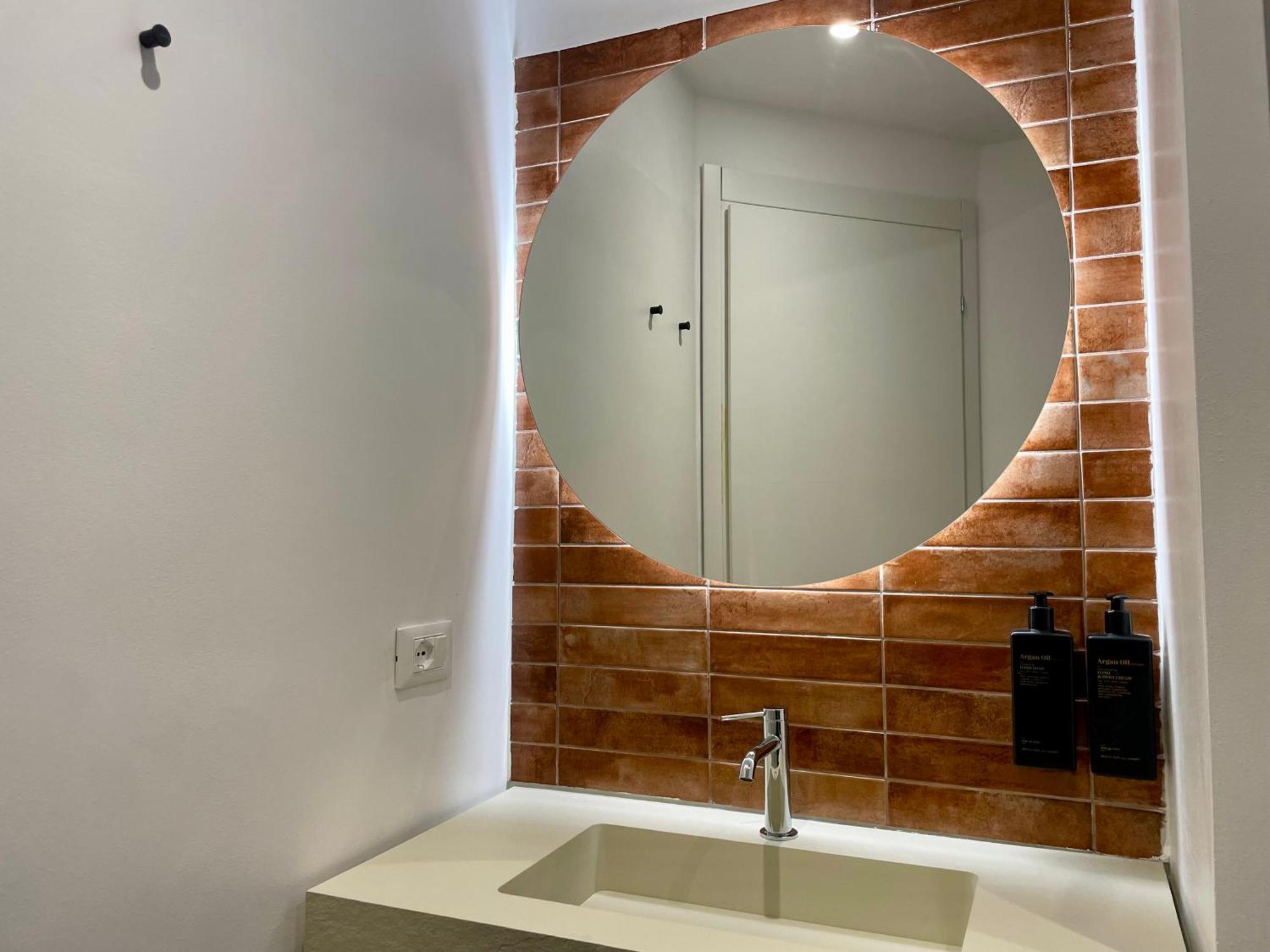 Relstay - Assarotti Suites Genoa Ngoại thất bức ảnh
