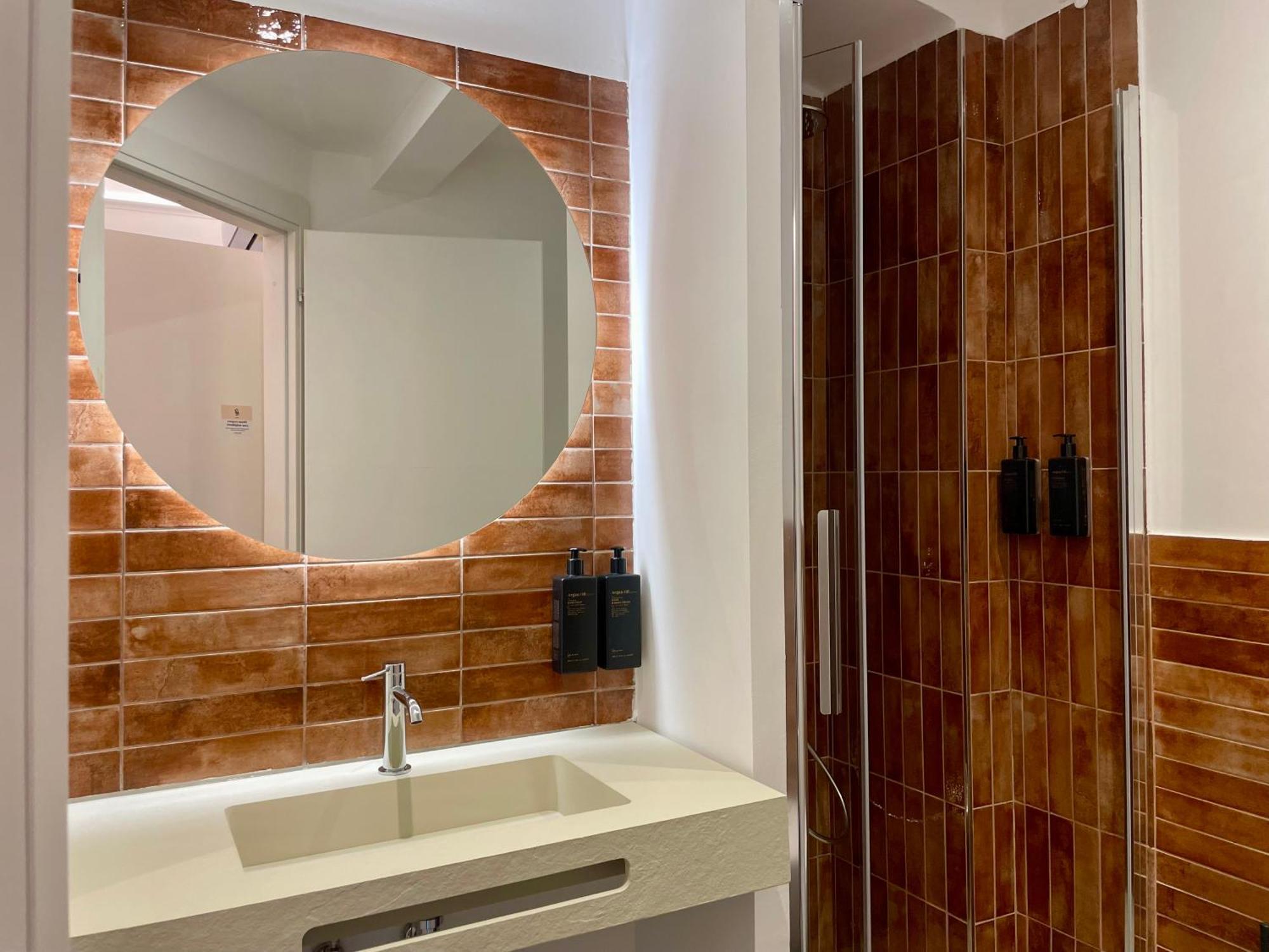 Relstay - Assarotti Suites Genoa Ngoại thất bức ảnh